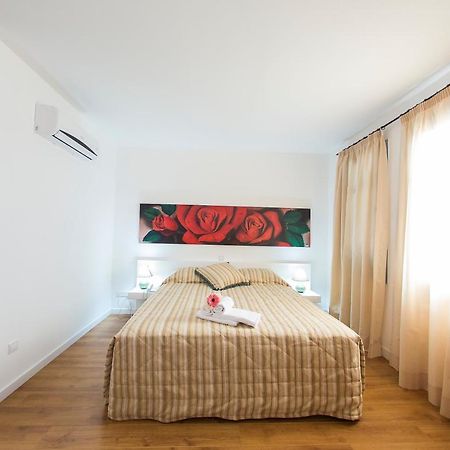Operetta House Daire Larnaca Dış mekan fotoğraf