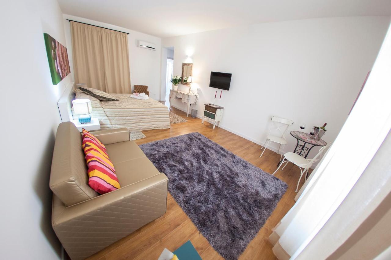Operetta House Daire Larnaca Dış mekan fotoğraf